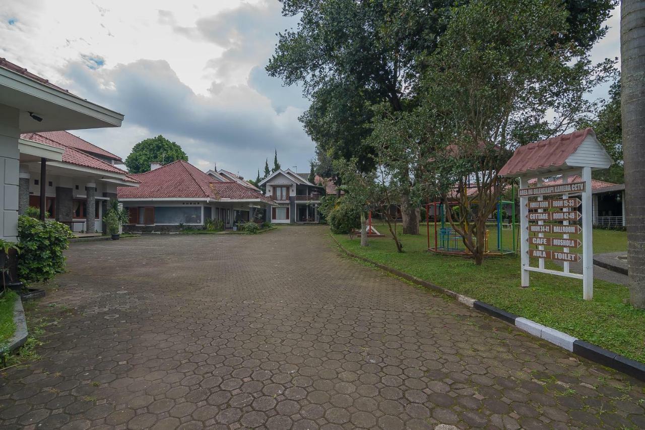 Yehezkiel Hotel Lembang Mitra Reddoorz מראה חיצוני תמונה